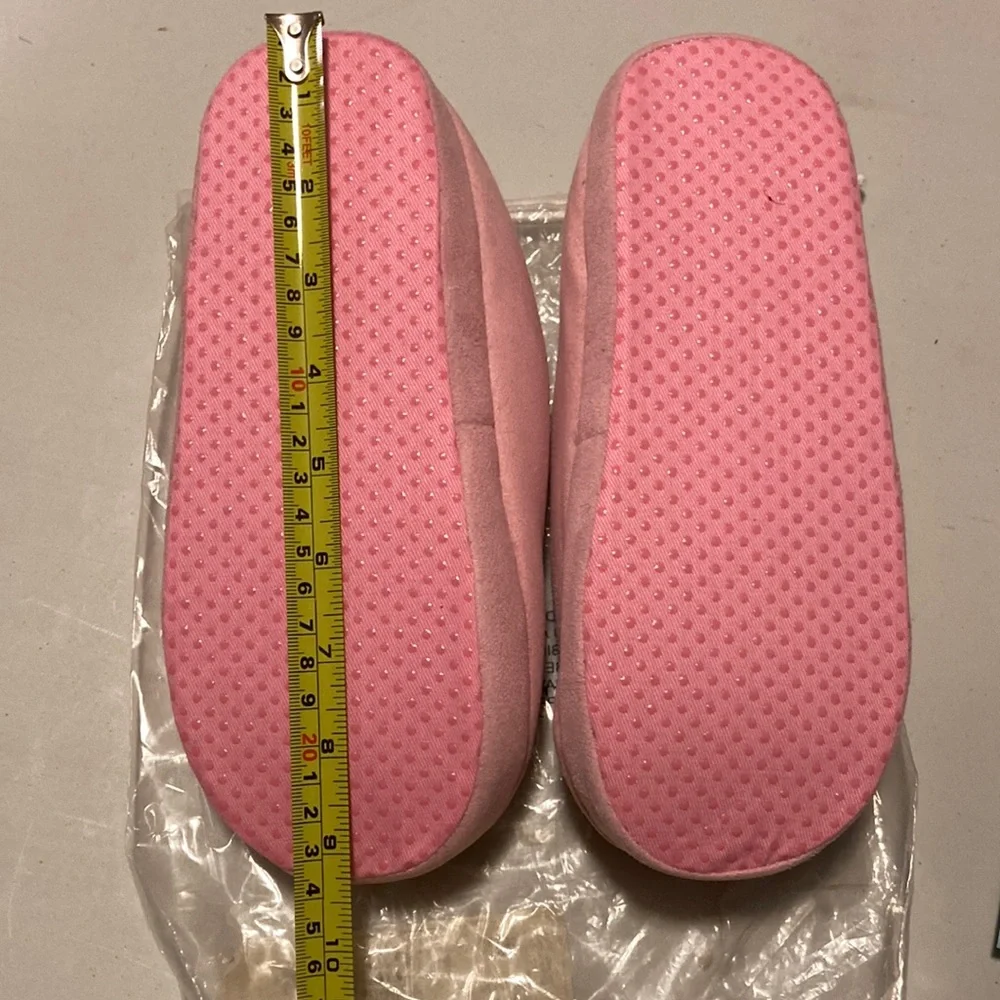 *PRICE DROP*GIRLS HELLO KITTY PLUSH Faux Suede Pink SLIPPERS Sz 4-5 NWOT/NIB